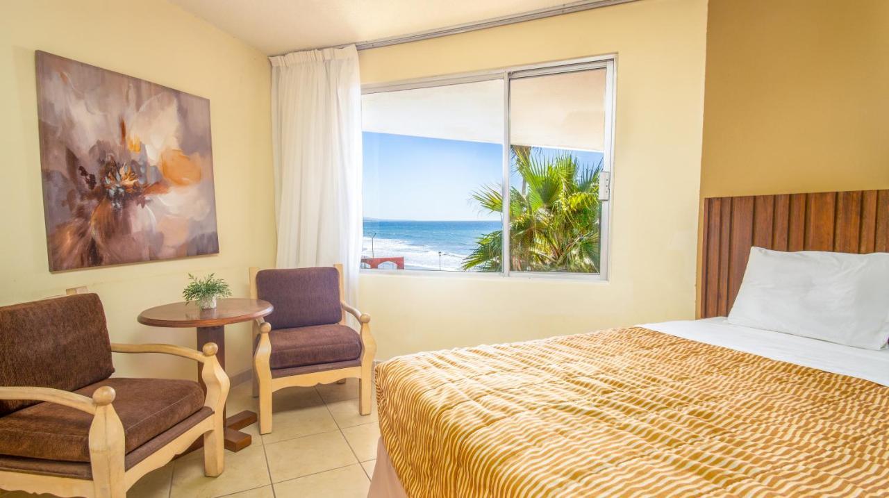 Puerto Nuevo Baja Hotel & Villas Росарито Экстерьер фото