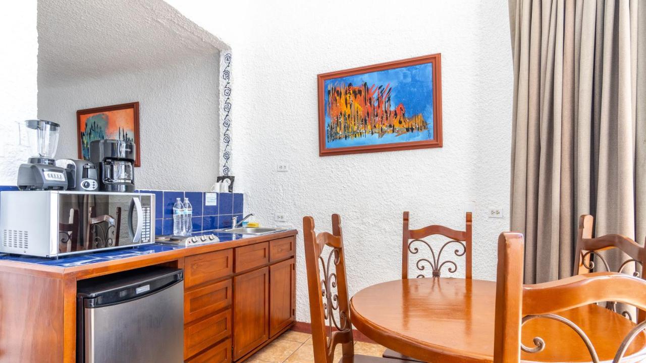Puerto Nuevo Baja Hotel & Villas Росарито Экстерьер фото